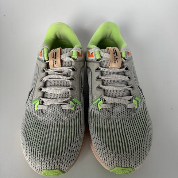 Nike Air Zoom Pegasus 40 “Photon Dust” (Women’s 7)– Grey/Green/Peach Accents - Picture 3 of 11